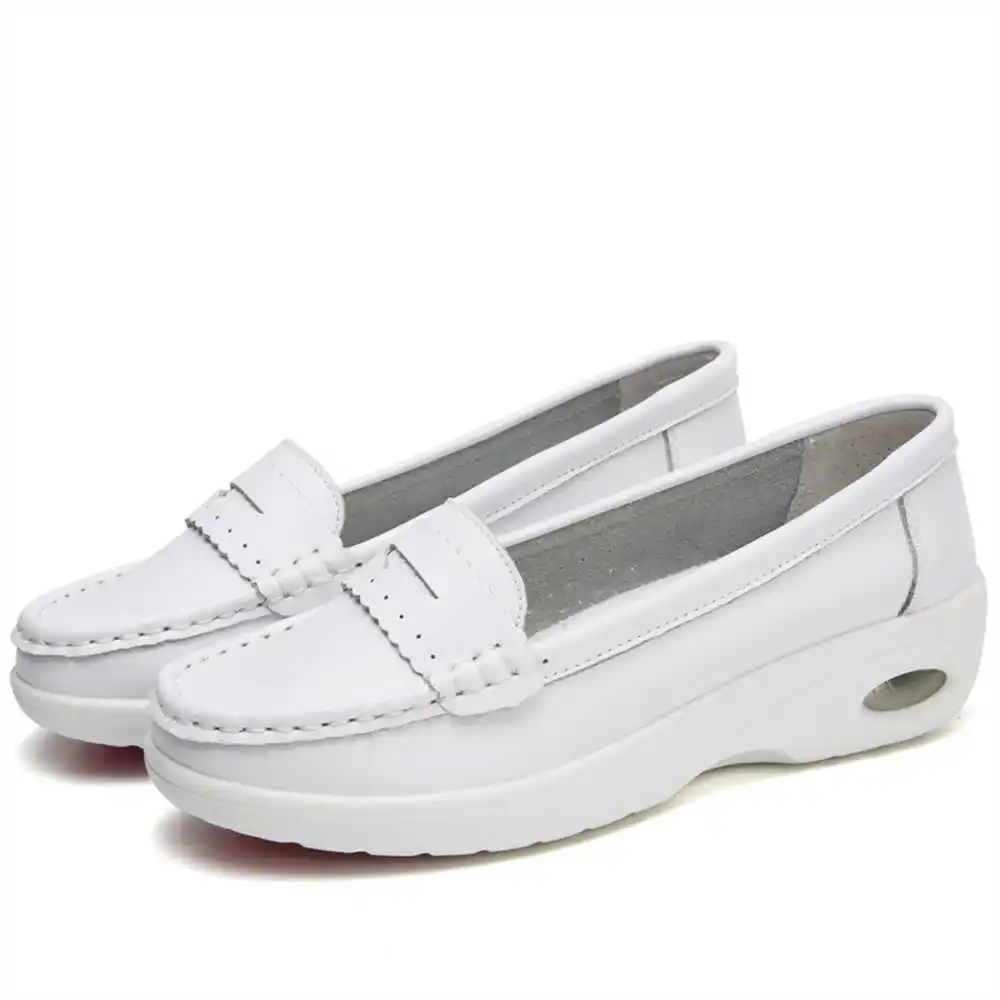 Thick Sole Slipon White Traine - огляд і ціна Men'S Formal Wear Canada