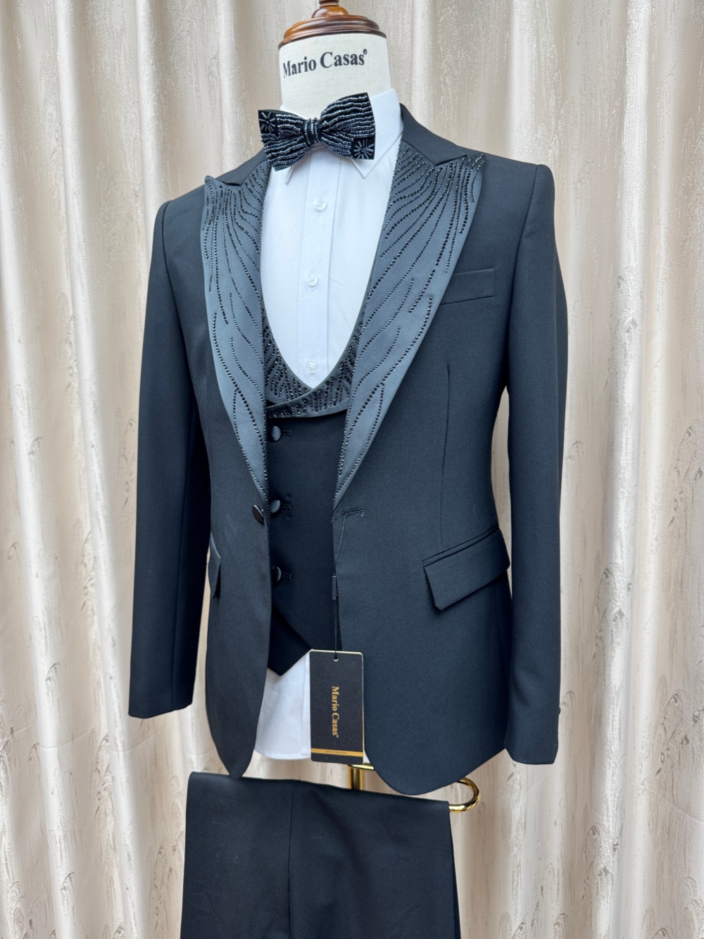 Classy Formal Man Suit Set 3 P - огляд і ціна Men Formal Wear For Wedding