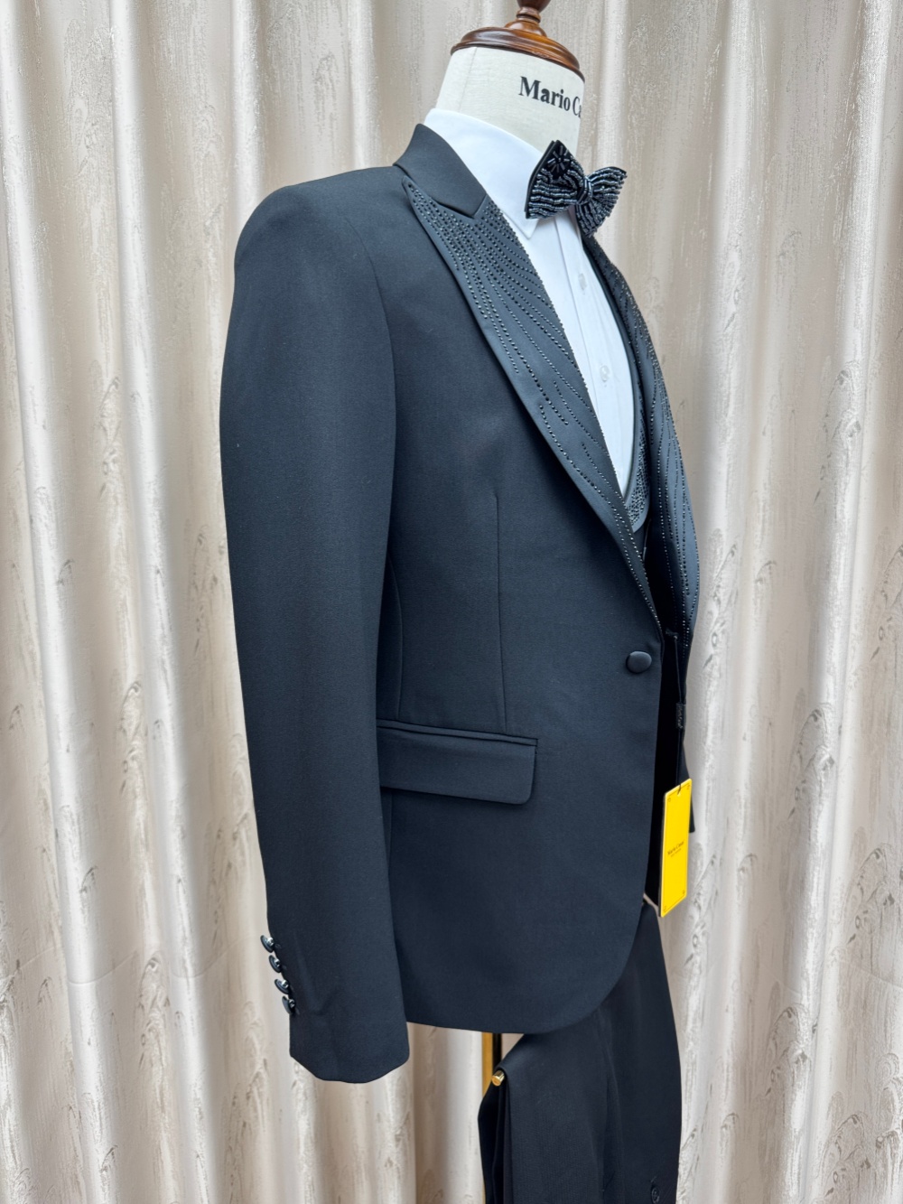 Classy Formal Man Suit Set 3 P - огляд і ціна Men Formal Wear For Wedding